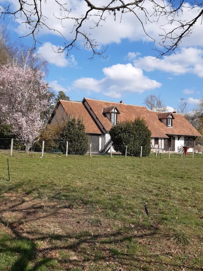 Bed and Breakfast Oh ! Fleurs Des Champs Chaumont-sur-Tharonne Exterior foto